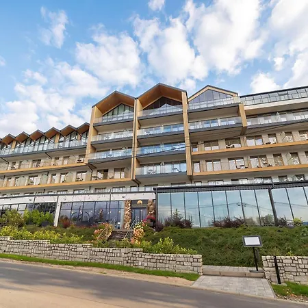 Air-conditioned With A Balcony And Pool By Heyrent Apartment